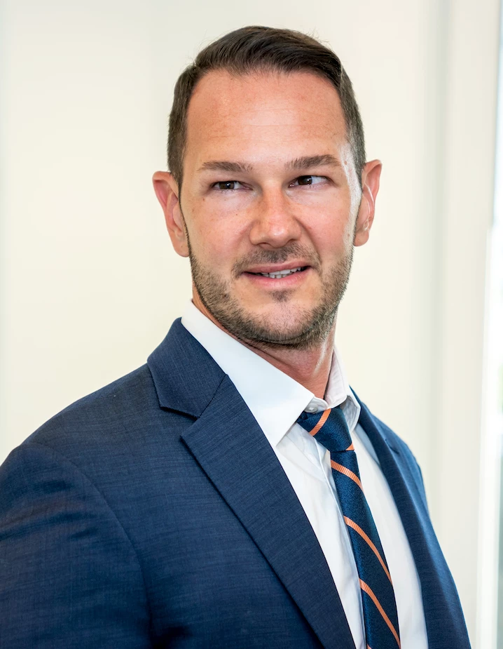 Russ Buzhikov