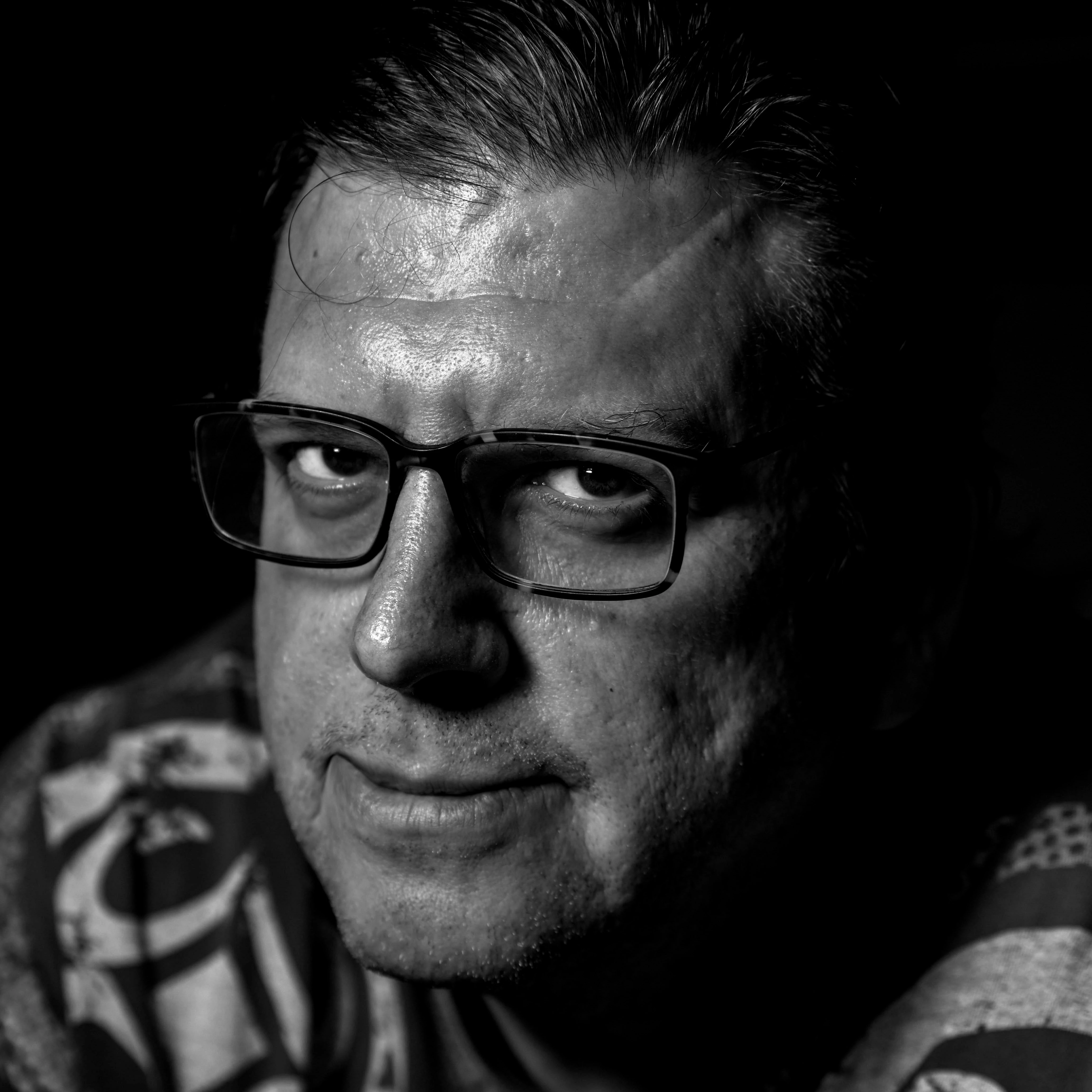 Stephen@LuksicMedia.com