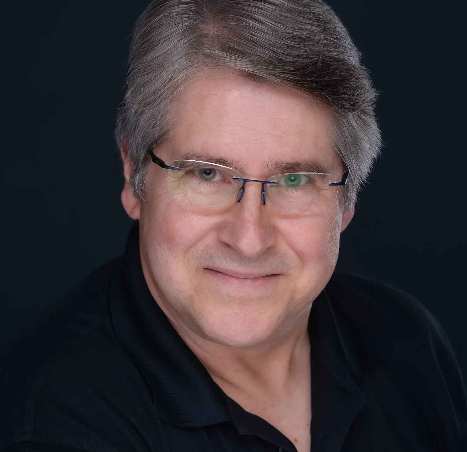 Carlos Cardona Photo