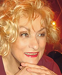 Angelika25579322lhs2