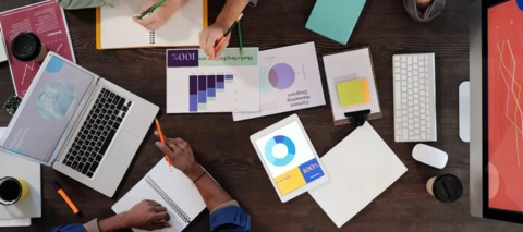 Combining the Power of Data and Instinct: How Revenue Leaders Level up Their Organizations