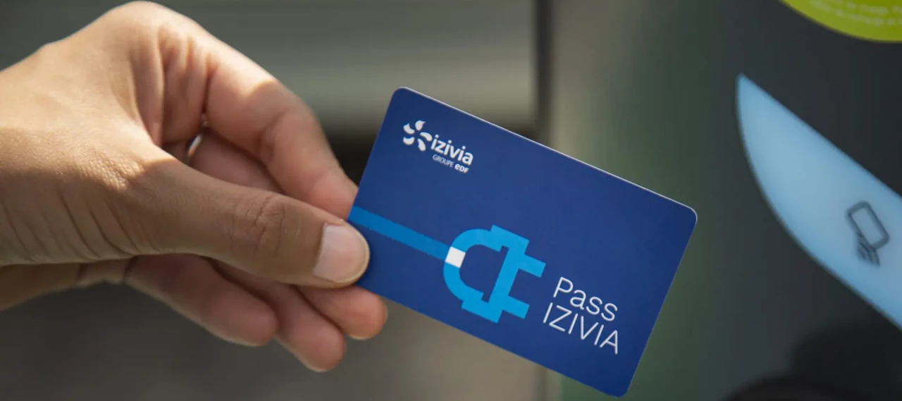 IZIVIA logo