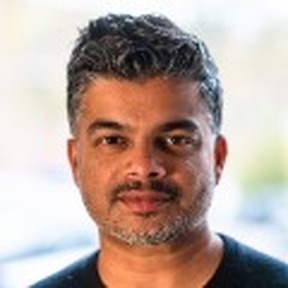 Derek_Vaz