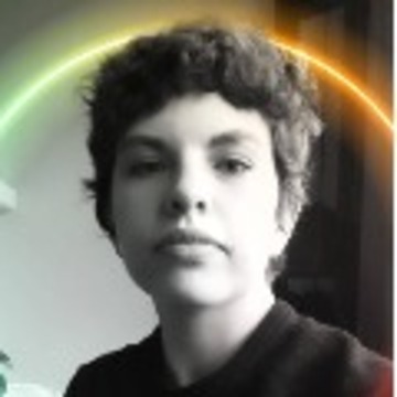 Sadie_Lewman
