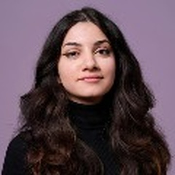 Emma_Roshan1