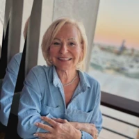 Rhonda Dezenhouse