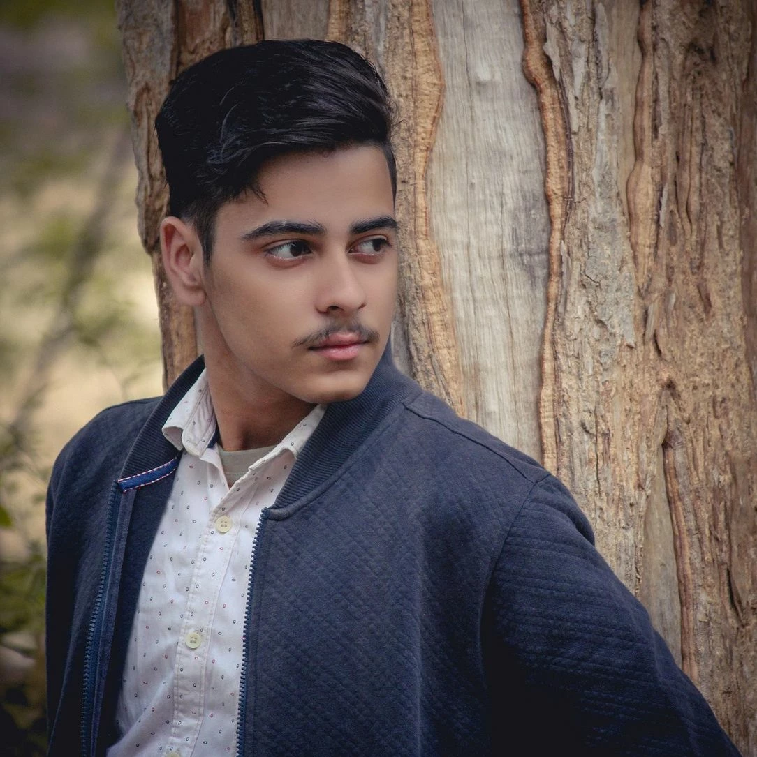 ayushbishtt0054