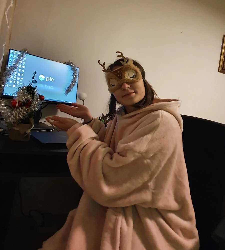 Iuliana Christmas Final.png