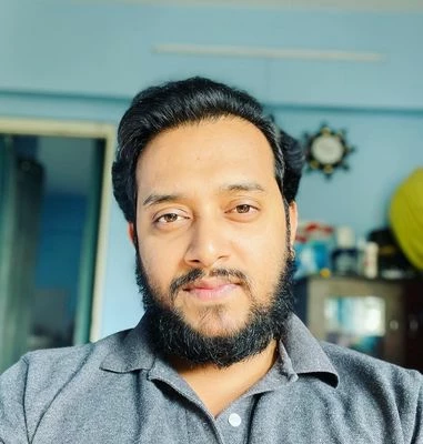 vivekcropped.jpg vivekcropped.jpg