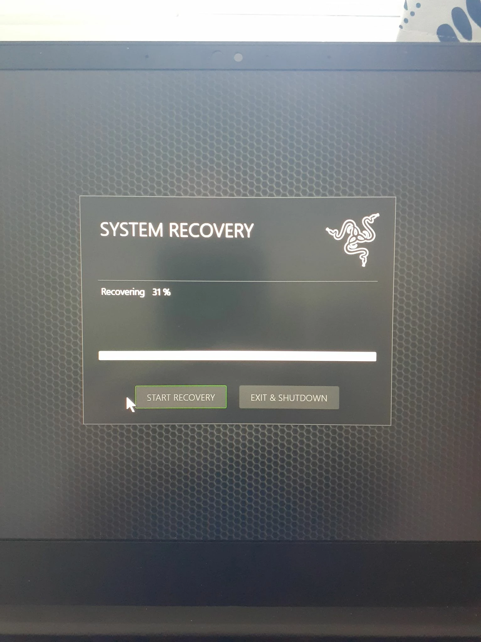 System Recovery stuck at 31 Razer Insider