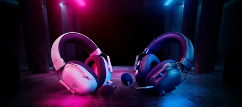 RAZER BLACKSHARK V2 PRO | For The Pro