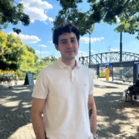 retroFuchsiaspaceship385