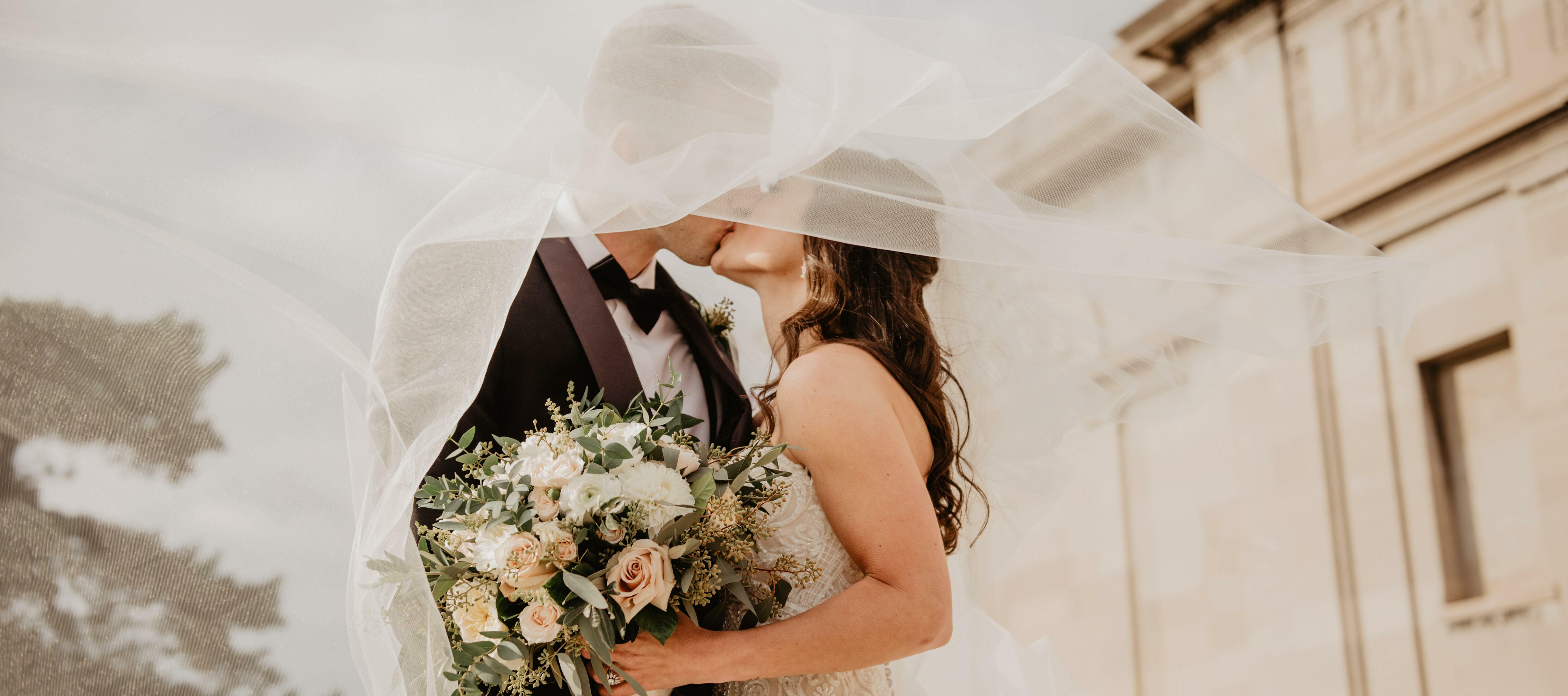Marketing for Wedding Photographers: Smart Techniques to Book Your Next Bride